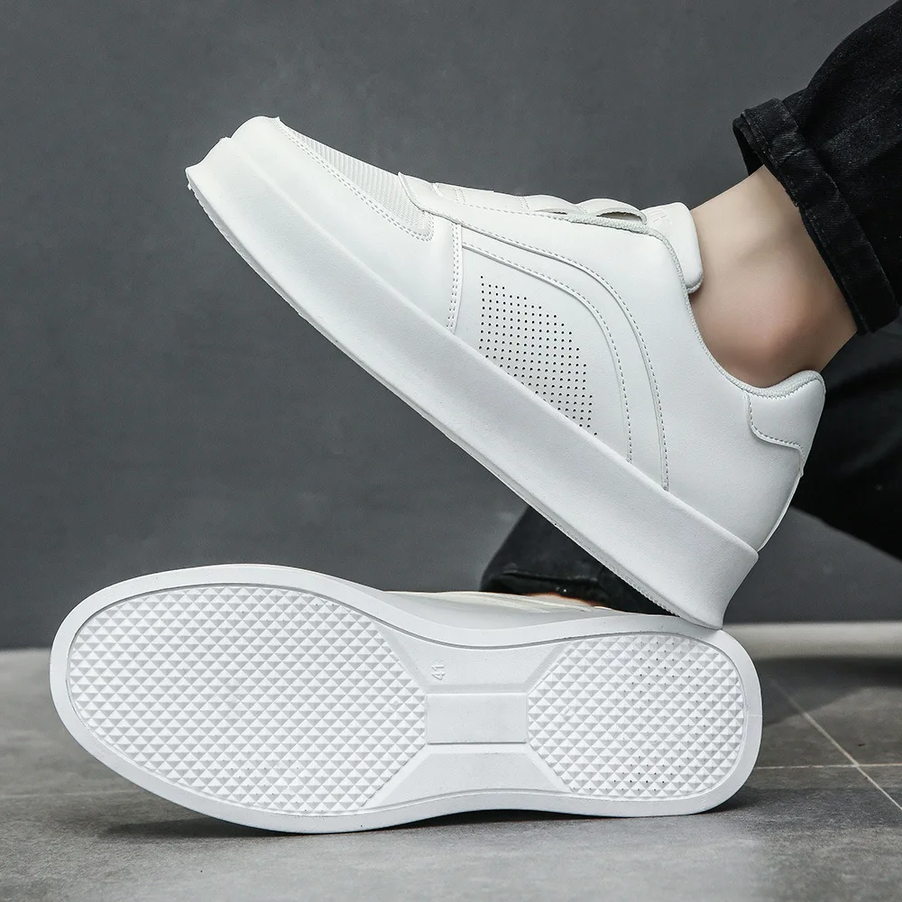 Men's running shoes, one-size loose-closed mesh upper, white shoes, comfortable leather surface, breathable and comfortable.