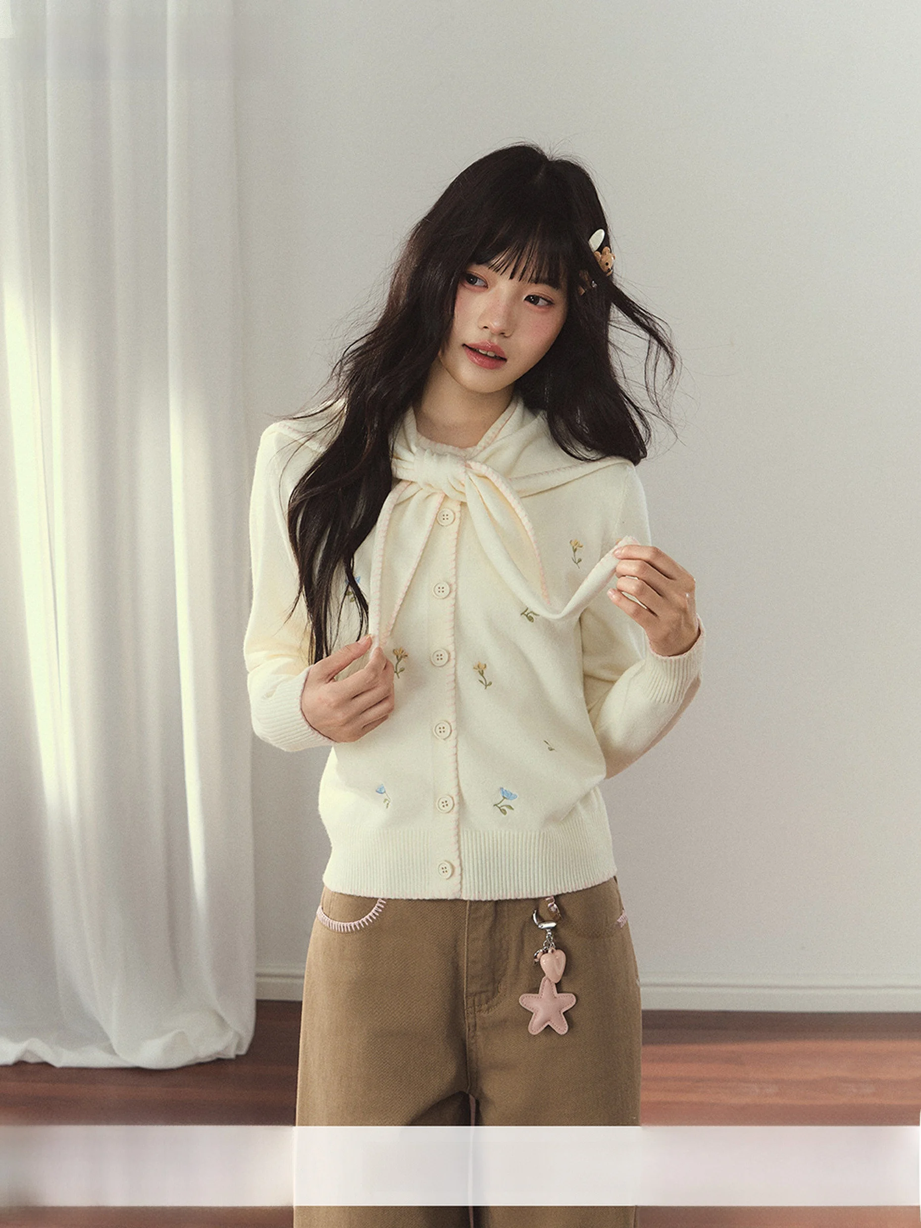 

Комплект: шарф с цветочной вышивкой Umoumo и нежный контрастный кардиган свободного кроя с длинными рукавами для девочек