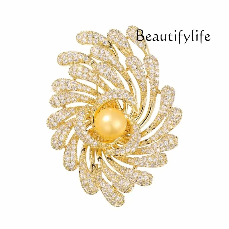 Designer brooch high-end retro pearl luxury niche high-end pin suit accessories