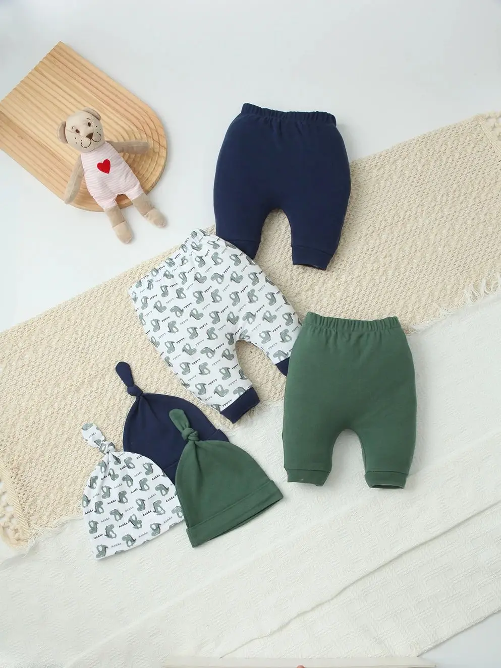 

Набор из 3 мягких хлопковых штанишек для малышей с повязками на голову, милые леггинсы унисекс с принтом динозавров, спортивные штаны без застежек
