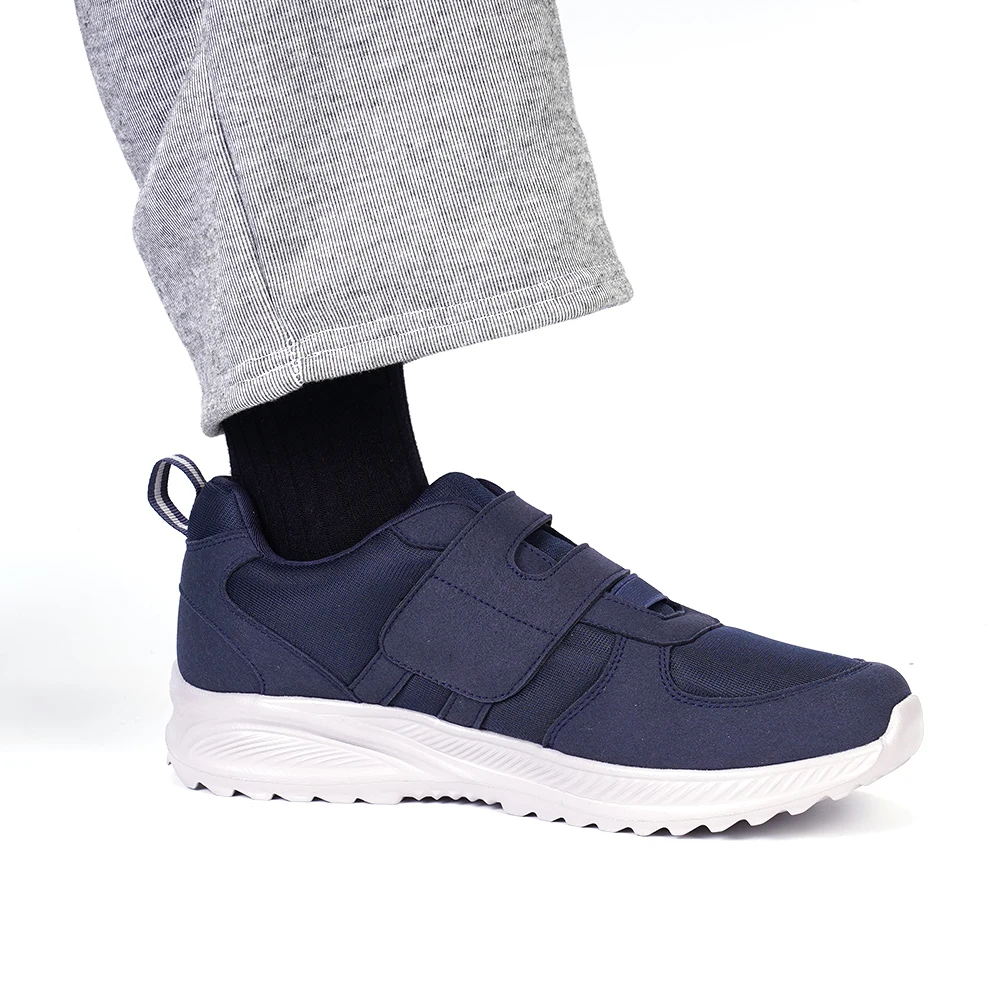 

Diabetic Shoes Wide Walking Shoes with Adjustable Closure Lightweight Edema Sneakers Non-Slip Hook and Loop Sneakers for Elderly