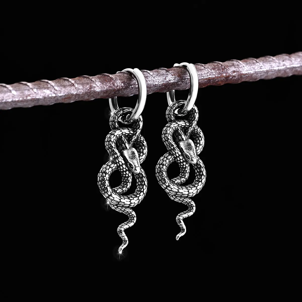 Stainless Steel Retro Ouroboros Drop Earrings Winding Snake Fashion Men Women Punk Hip Hop Personality Earrings Jewelry Gift