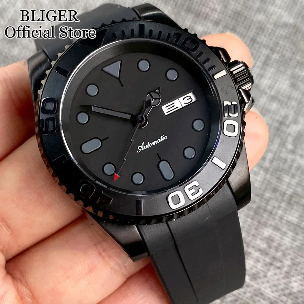 

200M Waterproof PVD Case 40mm Sterile Black Dial Automatic Mens Watch NH36 Red Yellow Hand Curved End Rubber Band Week Display