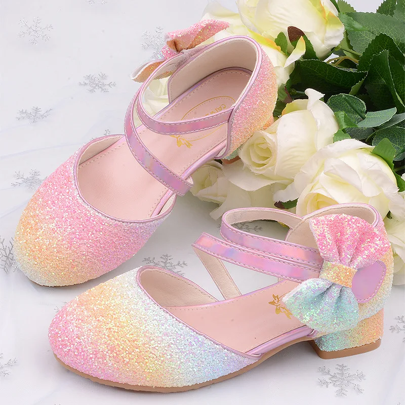 

2025 Autumn New Girl Princess Shoes Fashion Sequin Bow High Heels Rainbow Children's Dress Performance Shoes Closed-toe Sandals