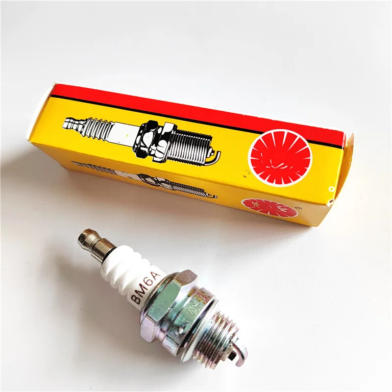 Imagem -05 - Spark Plug Bm6a para Pulverizador Ngk Corta-hedge Broca Cortador de Escova Serra de Cadeia m7 L7t Cj8 1560 30 Pcs