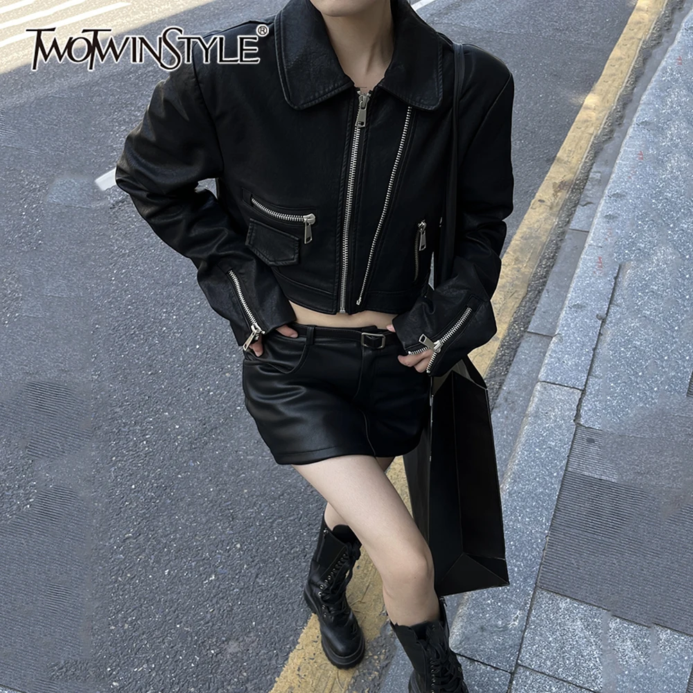 

TWOTWINSTYLE черная базовая куртка на молнии с лацканами и длинными рукавами, утягивающая уличная одежда, женские куртки, осенняя мода, новинка