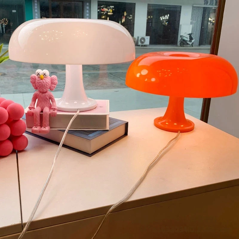 Hot Sale Mushroom Table Lamp Ornament Light for BedRoom Interior Lighting Desk Lamp Bedside Lamps Decoration Lighting