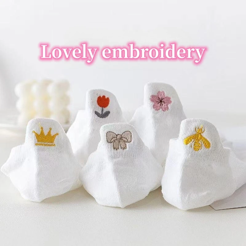 5 Pairs of Spring and Summer Fashion Comfortable Breathable Lovely  Embroidery Female Tube Socks