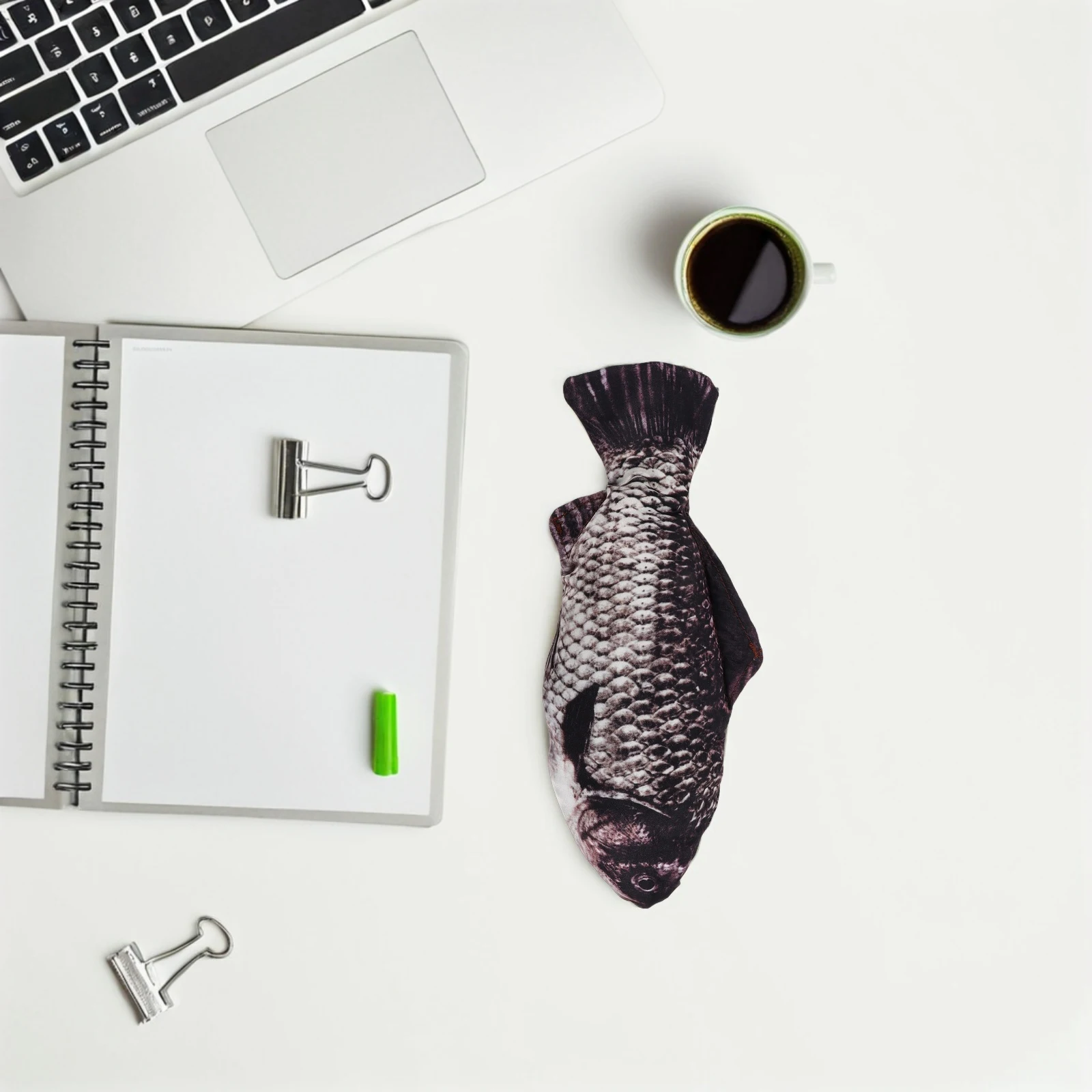 

Simulated Fish Pen Bag Purse Shaped Pencil Holder Case Cool Pouch Emulation Carp
