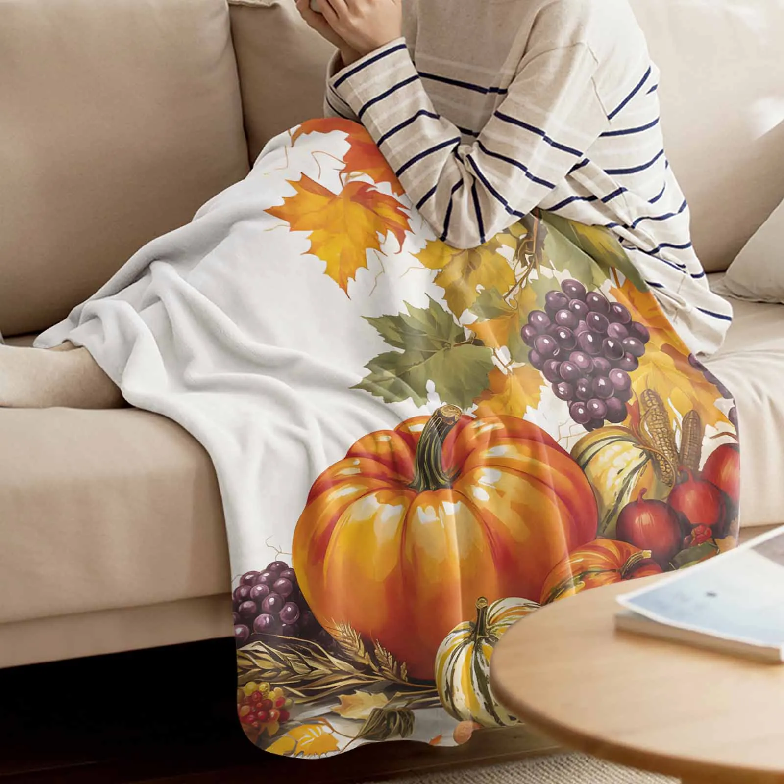 Autumn Pumpkin Grapes Maple Leaves Throw Blanket for Sofa Warm Microfiber Flannel Blanket Bedroom Decor Blankets for Beds