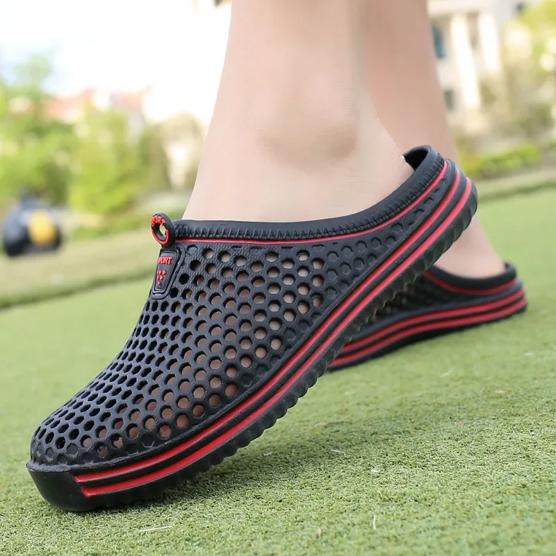 

Comfortable Men Pool Sandals Summer Outdoor Beach Shoes men Slip On Garden Clogs Casual Water Shower Slippers Unisex Zapatos