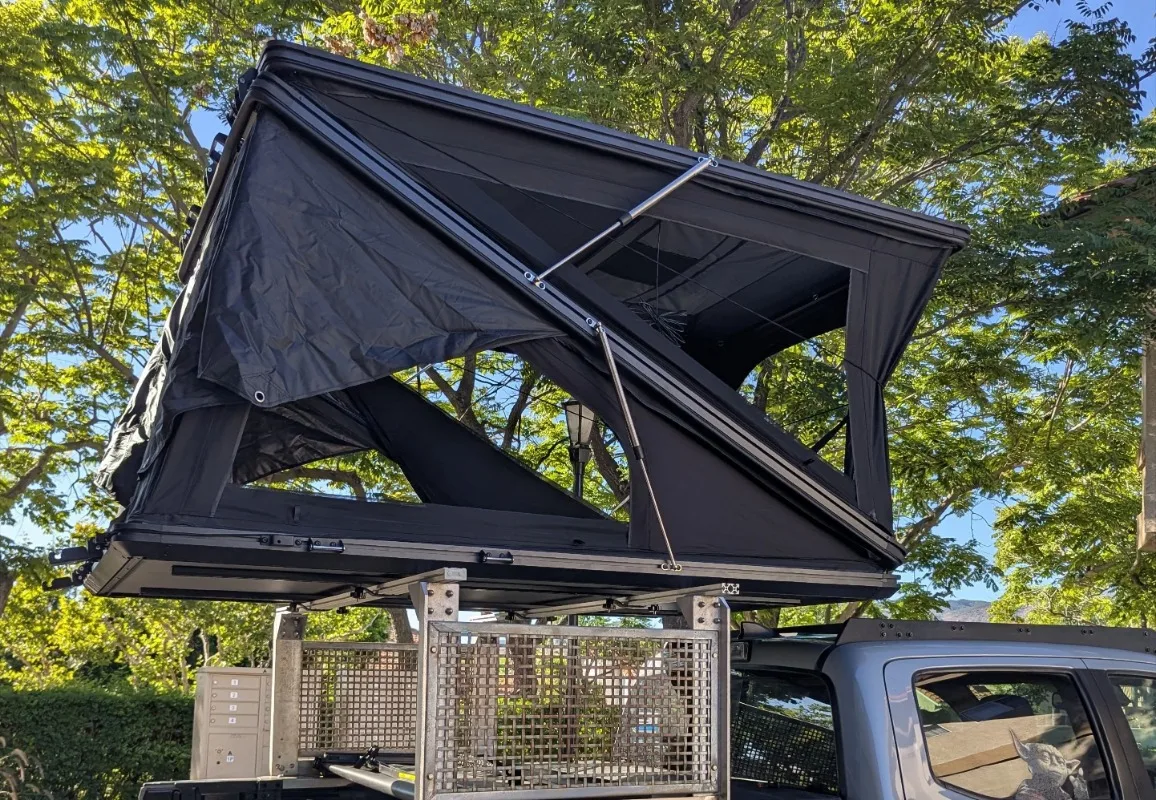 

Oxford Four-Season Double Layer Z-shape Hard Shell Roof Top Tent for Camper Car Quick Automatic Opening Waterproof Design