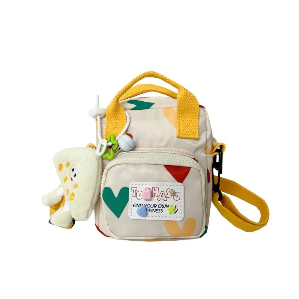 Korean Style Crossbody Shoulder Bag Love Heart Printed with Pendant Mini Dopamine Handbag Fashion Cartoon Children Messenger Bag