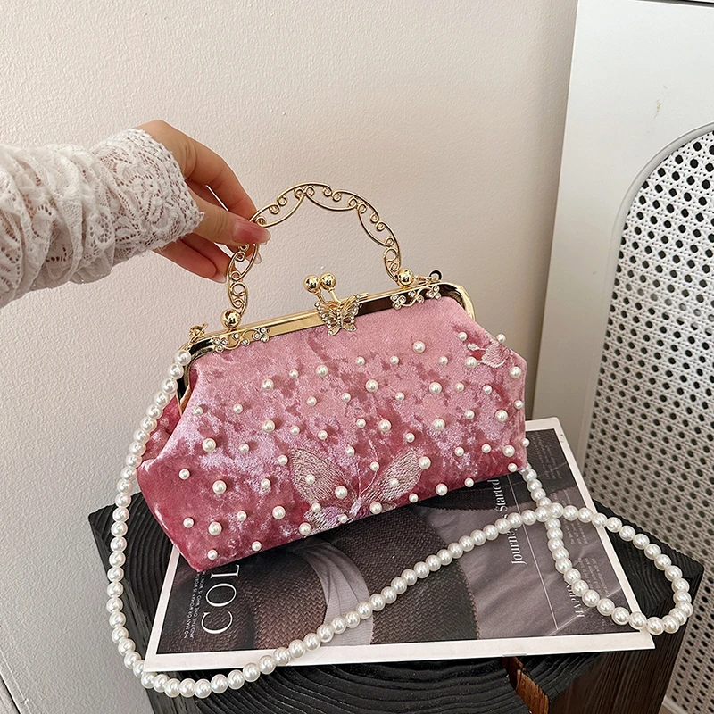 

Luxury Woman Evening Pack Purse 2025 New Metal Handle Handbag Fashion Chain Crossbody Bag Female Retro Pearl Inlaid Shoulder Bag
