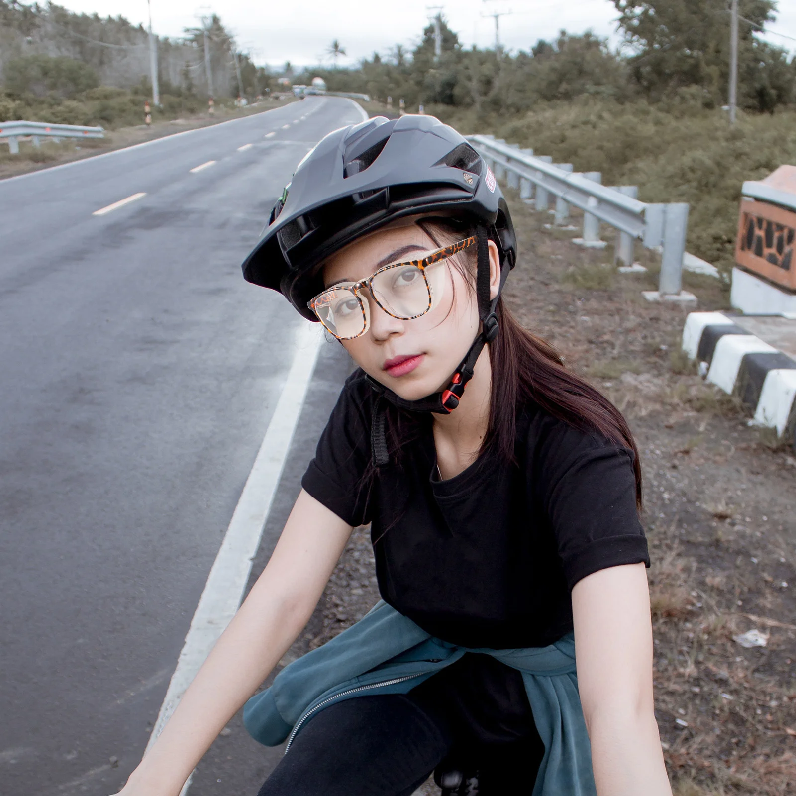 

1pcs Windproof Sandproof Goggles Cycling Skiing Mountaineering Eye Proof Lightweight Outdoor Goggle For Women