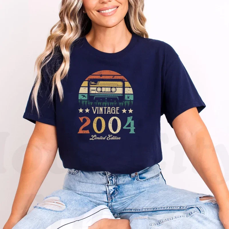 Born in 2004 21st 21 Years Old Birthday Gift Women T Shirt Cotton Retro Sunset Tape Graphic Tee Black Ladies T-Shirt Clothes