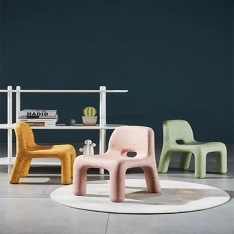 Sedia per bambini semplice e carina sgabello per bambini in plastica da esterno sedia con schienale sedile per la casa panca piccola per l'asilo