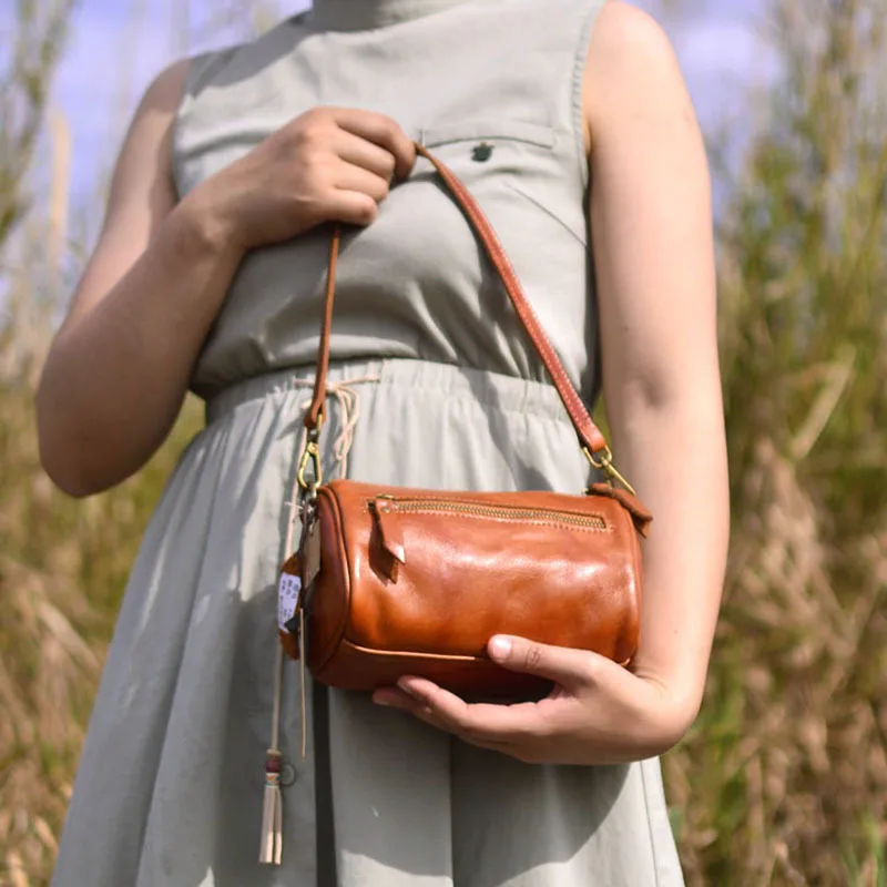 AETOO borsa a cilindro in pelle retrò casual di nicchia francese borsa a tracolla femminile borsa a secchiello in pelle bovina borsa a mano piccola