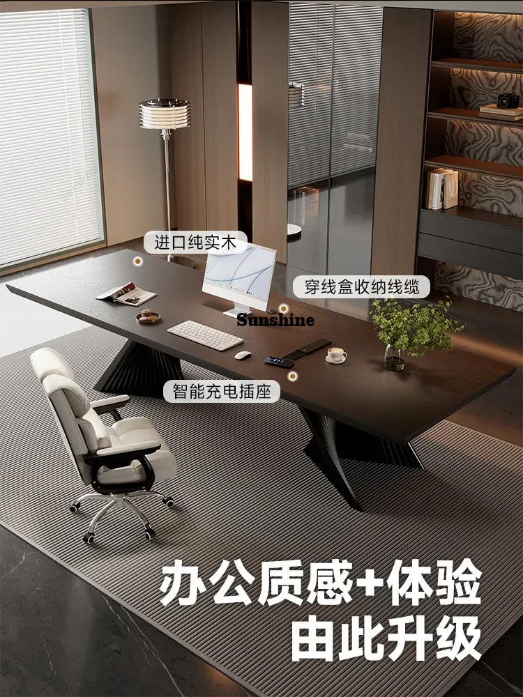 

Итальянский минималистичный рабочий стол из массива дерева для кабинета, современный дизайн.