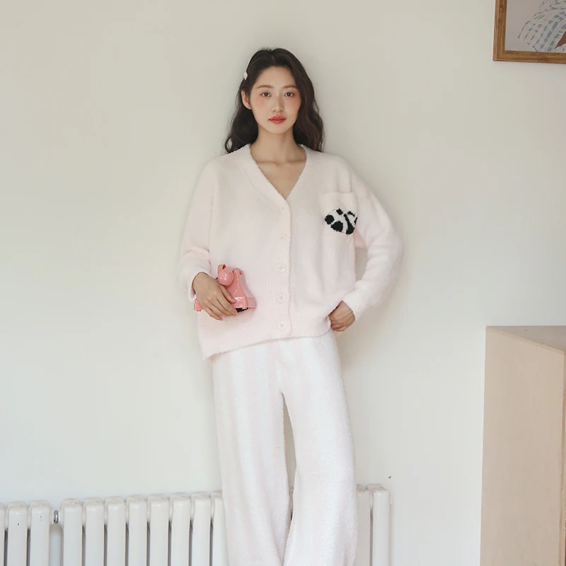 

Women's Autumn and Winter Thick Panda Cardigan Two-Piece Sweet Pajamas