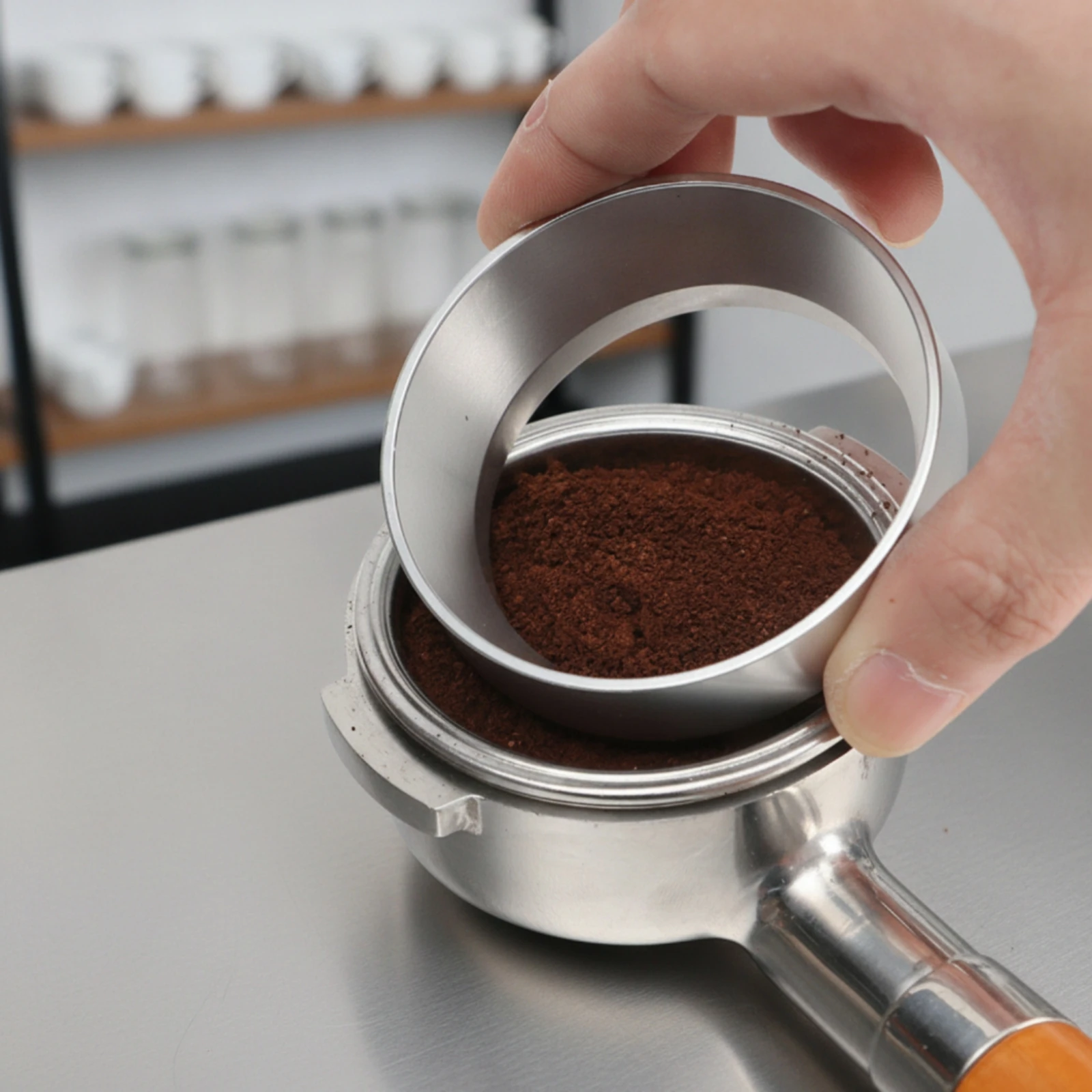Espresso Dosing Collar Anti-Spill Coffee Dosing Funnel Coffee Grounds Catcher Collar Easy to Clean for Baristas