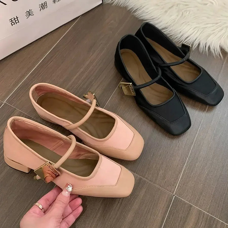 Women Shoe French Mary Jane Shoes Women Autumn Winter New Low Heel Square Toe Women High Heels Temperament Allmatch Single Shoes