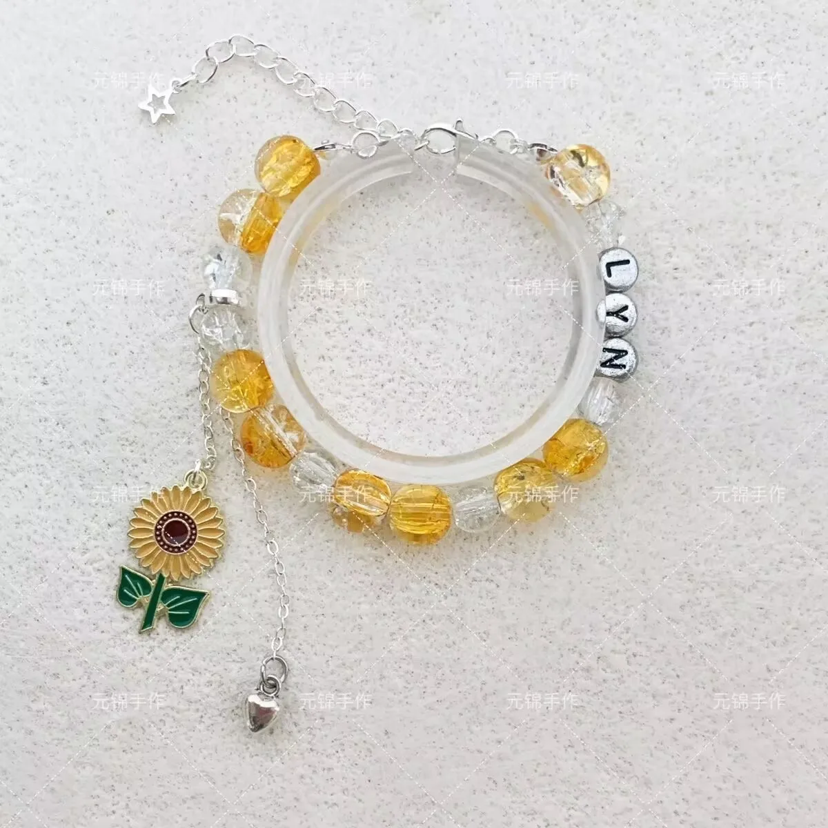 ليو يونينغ يدعم التصميم الأصلي لسوار عباد الشمس، هدية أفضل صديق للطلاب، سوار محيطي عالي القيمة