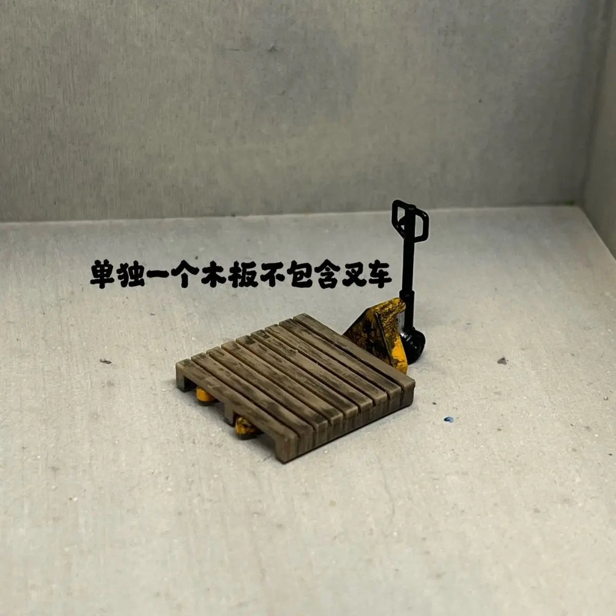 

1/64 Scene Model Forklift Repair Shop Display Car Model Accessories