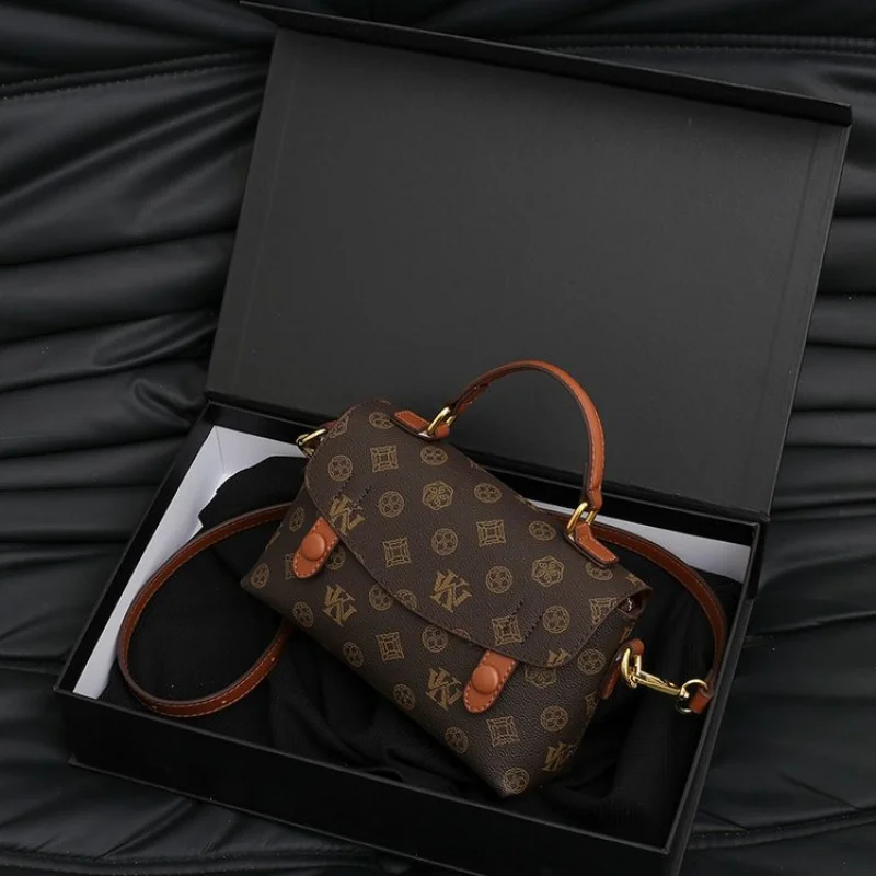 

Stylish Women's Crossbody Bag With Gold Hardware Genuine Leather Shoulder Handbag Designer Ladies Tote