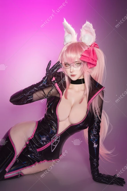 

Miccostumes Women's Tamamo Cosplay Costume Jumpsuit with Tail Gloves Halloween Cosplay Costume