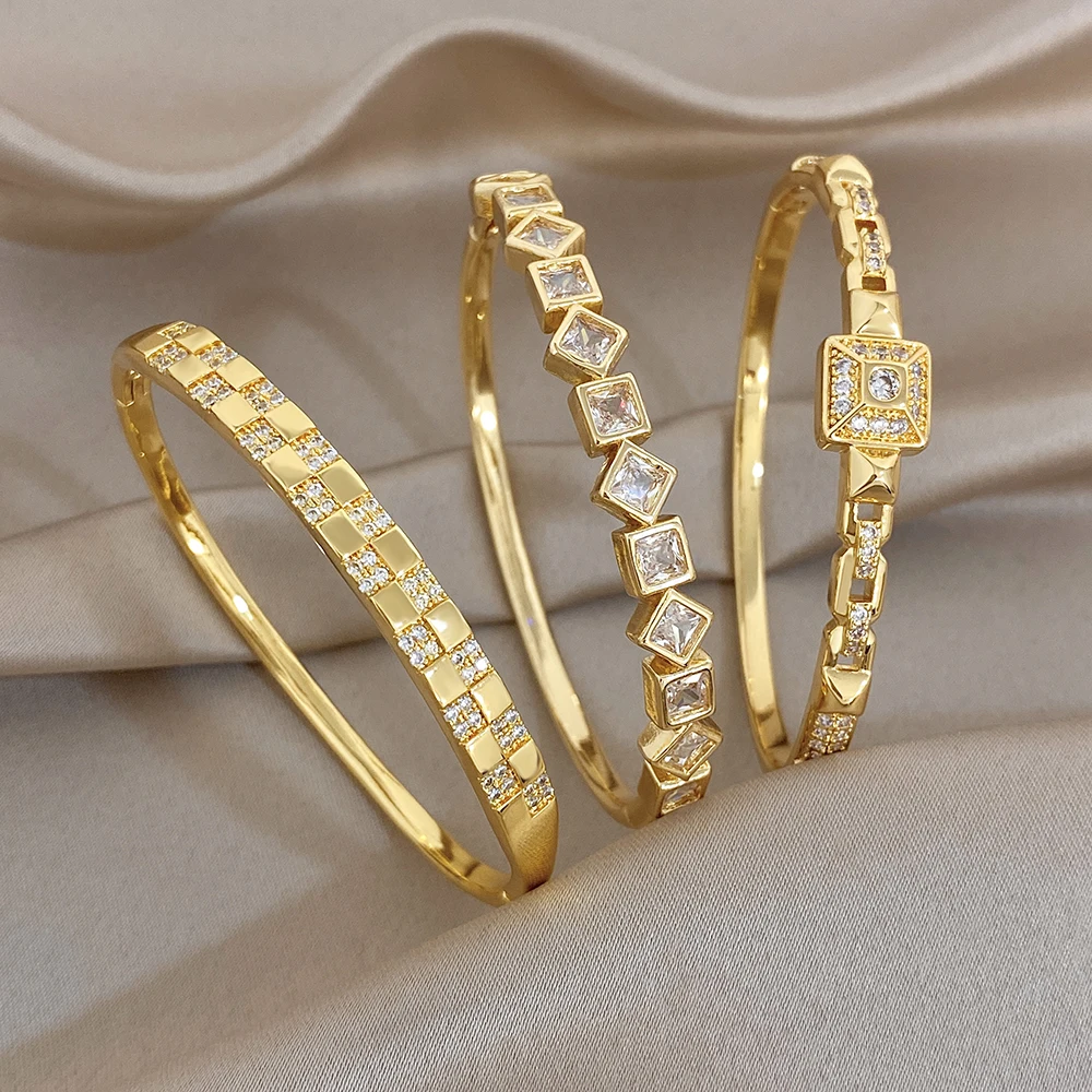 Massiver Vergoldeter Kupfer-Armreif für Frauen Exquisites Geometrisches Quadratisches Zirkonia-Armband Party-Schmuck Geschenke