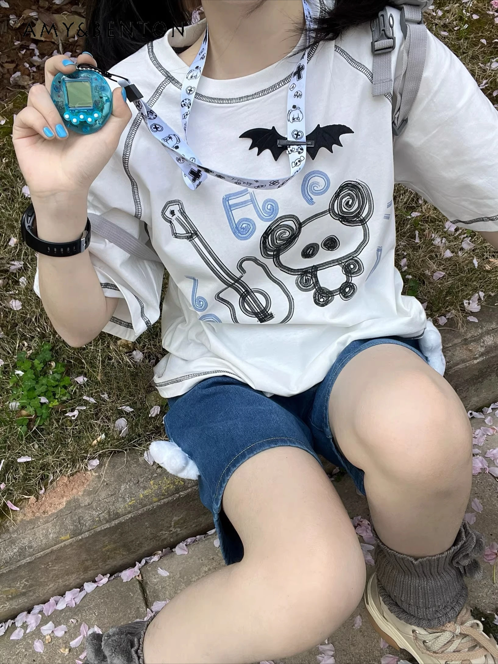 

Новая летняя женская футболка в японском стиле: милая, мягкая, свободного кроя, с мультяшным принтом, белая, с круглым вырезом, с коротким рукавом