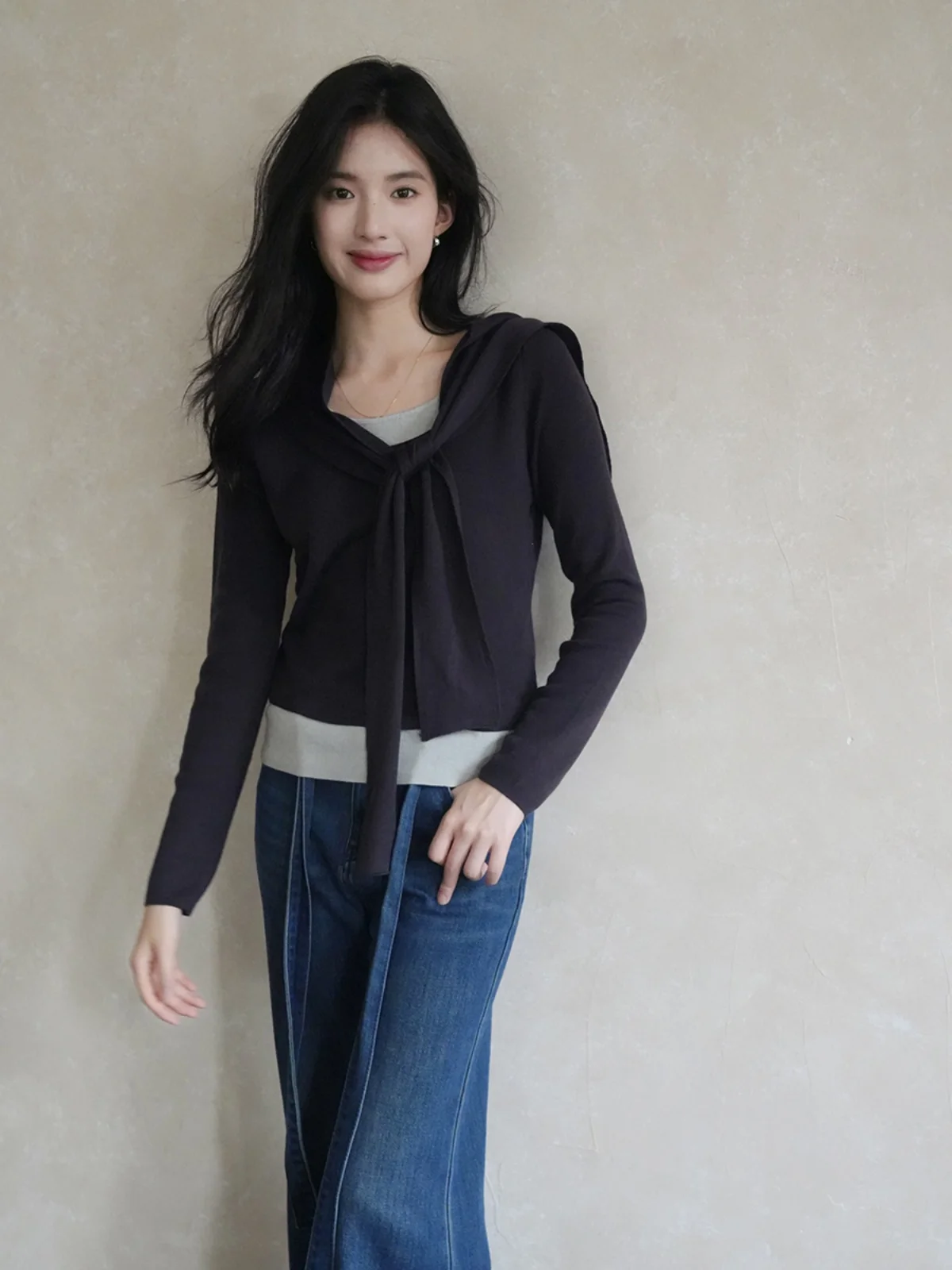 

Новая китайская модная женская кофта-обманка (имитация двойки) из смесовой ткани шерсти и шелка Tianli, с длинным рукавом, V-образным вырезом, стандартной длины.