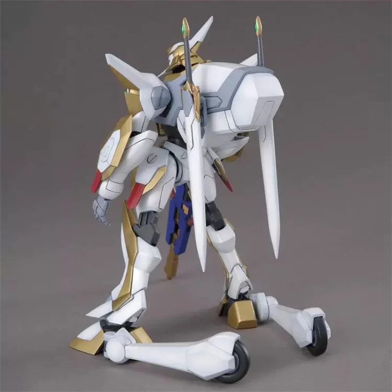 In Voorraad Bandai Hg 1/35 Code Geass Lelouch Van De Opstand Anime Model Assemblage Lancelot Vincent Type-02 Speelgoed Model geschenken
