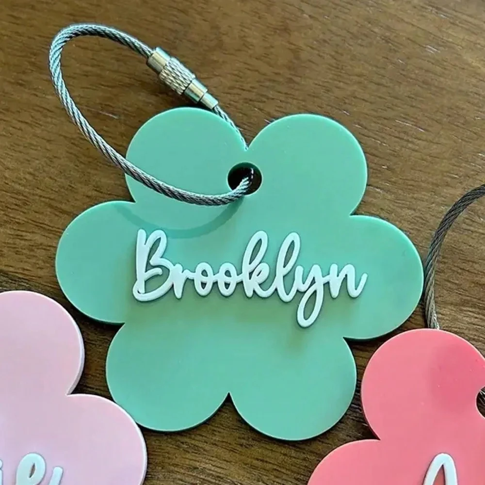 Flower Shape Customized Name Pendant Keychain, Gift