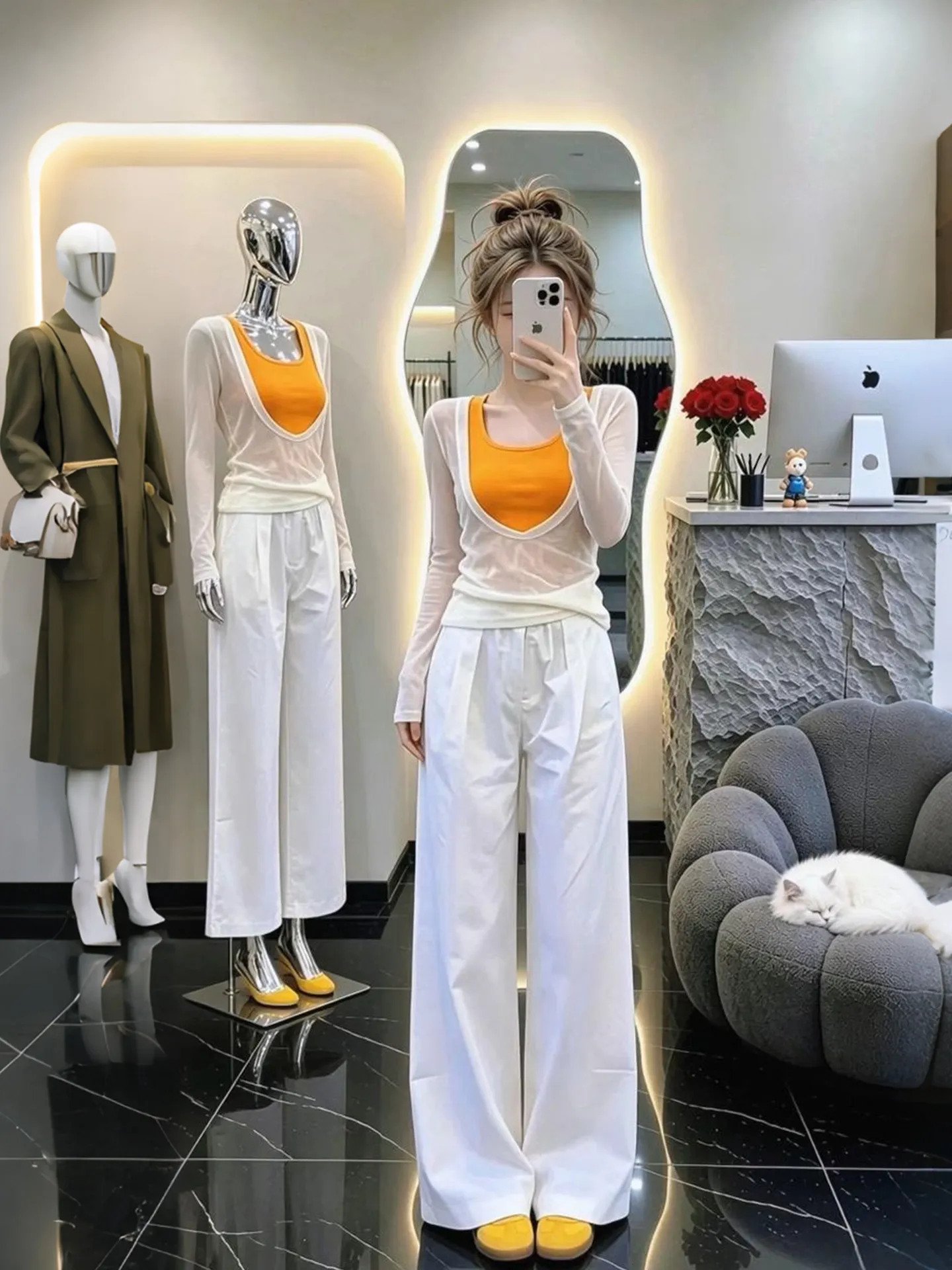 

Lightweight Knitted Sun Protection Top And Slim Fit Vest Two-Piece Set Summer Fashion Pure Color Layering Women's Outfit