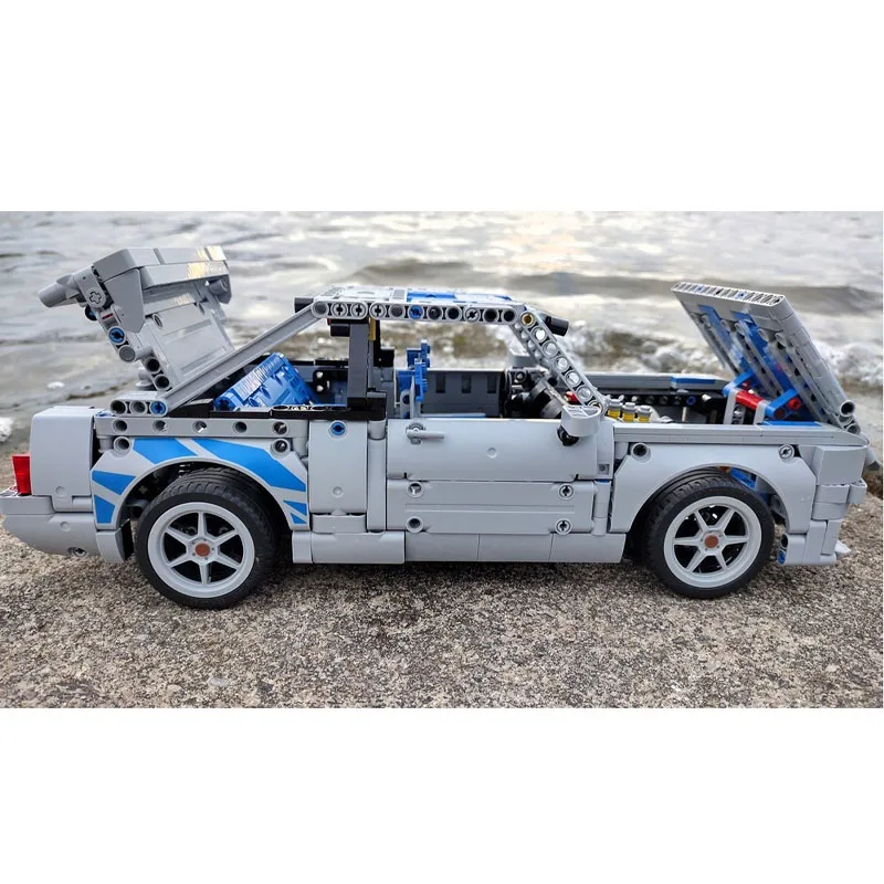 MOC-238850 新都市型スーパースポーツカービルディングブロックモデル、パーツ数1322個、男の子と子供の誕生日やクリスマスのおもちゃギフト