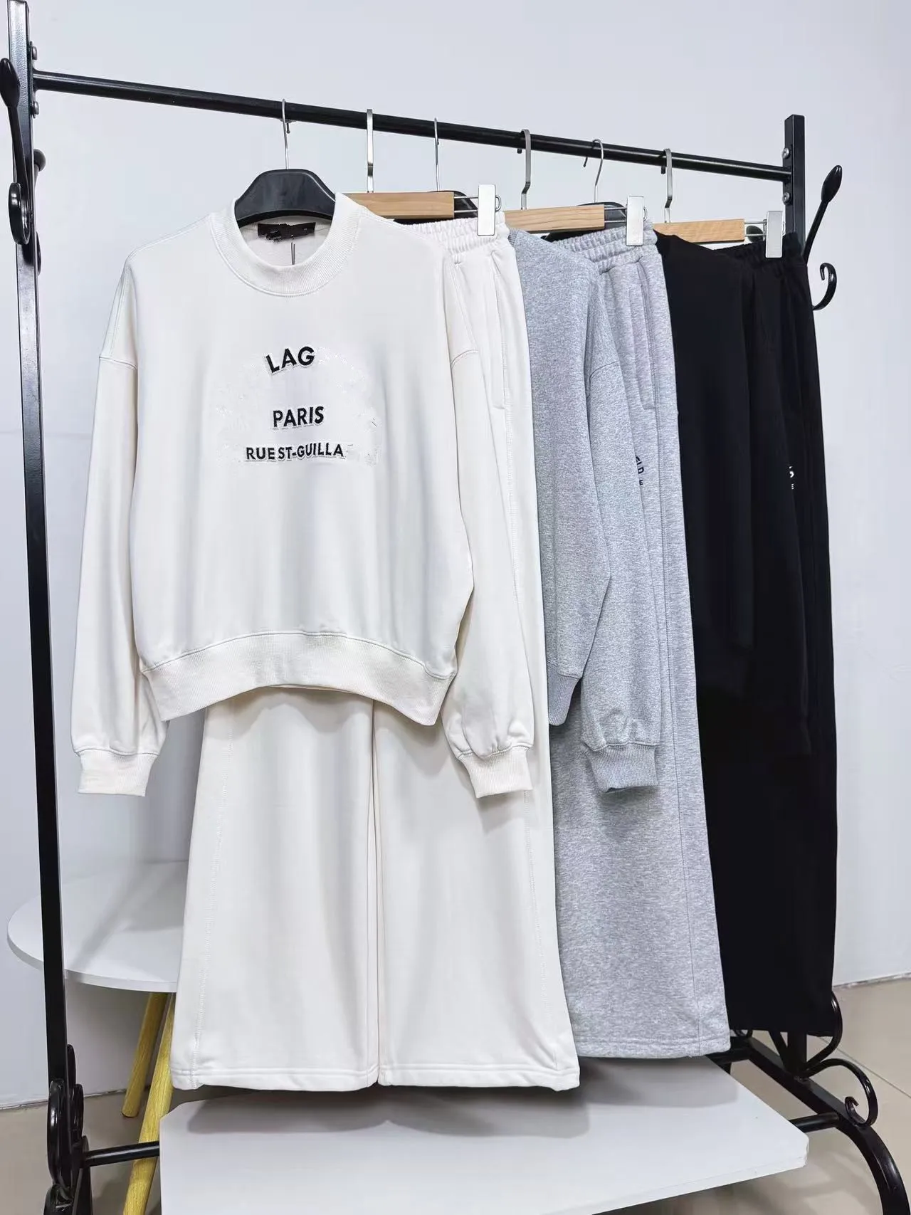 

Американский Sle круглый Ne толстовка прямые спортивные штаны комплект из двух предметов с вышитыми буквами повседневная спортивная одежда женская осень