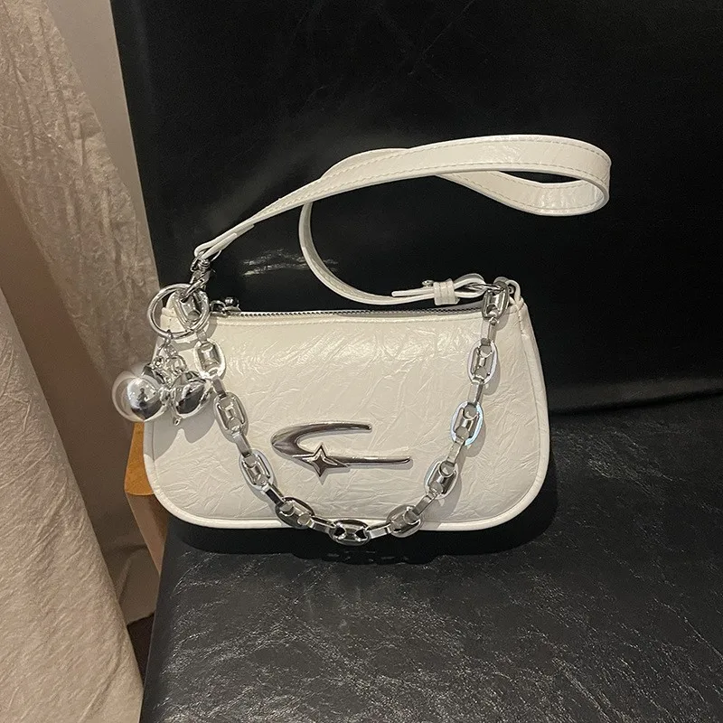 bolsa-transversal-pequena-com-corrente-delicada-e-decorativa-alca-de-ombro-de-alto-valor-portatil-e-tridimensional