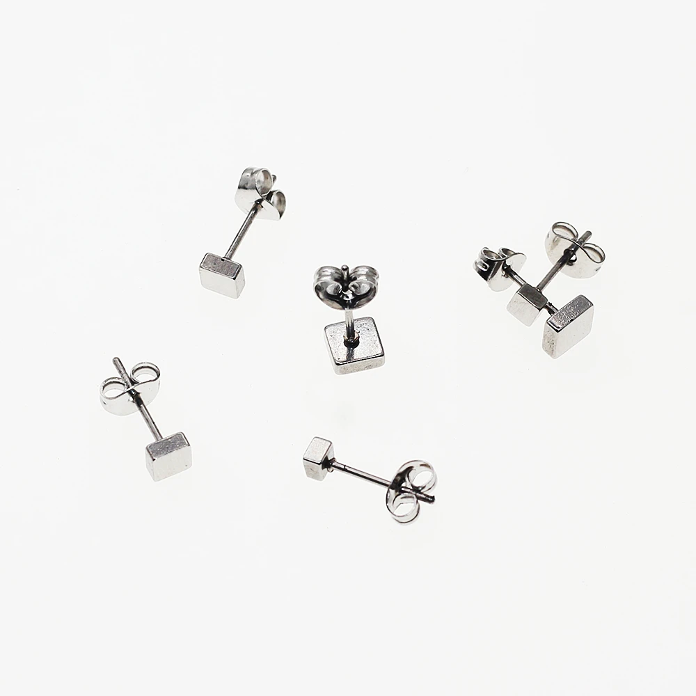 Edelstahl-Quadrat-Ohrringe mit polierter Stahloberfläche, 3/4/5 mm, farbecht, hypoallergen, Schmuck – Detail 2