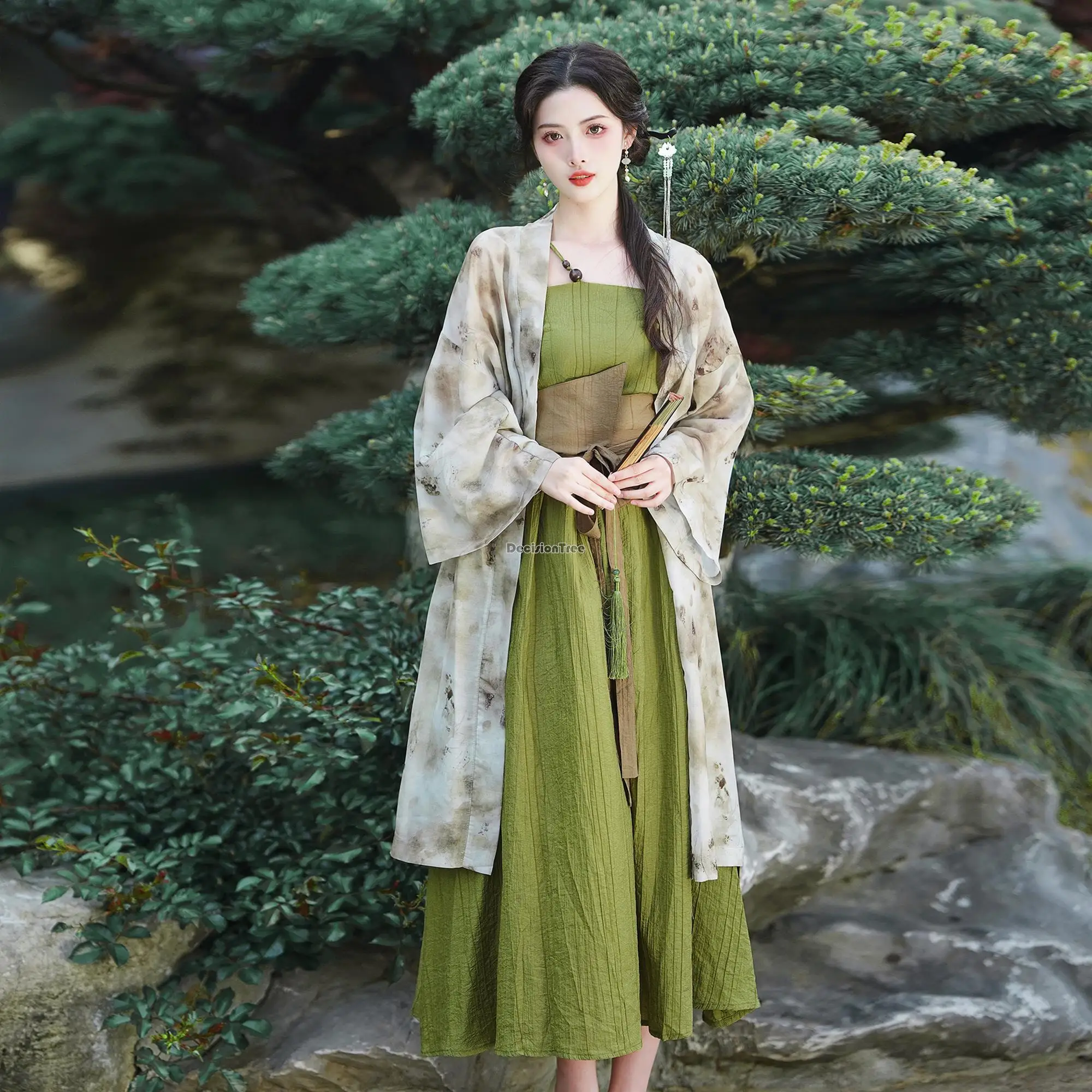 2024 chinesischer Stil neue orientalische Frauen grün Blumen orientalischen Stil Sling Kleid verbessert moderne Dame Hanfu zweiteiligen Kleid Set