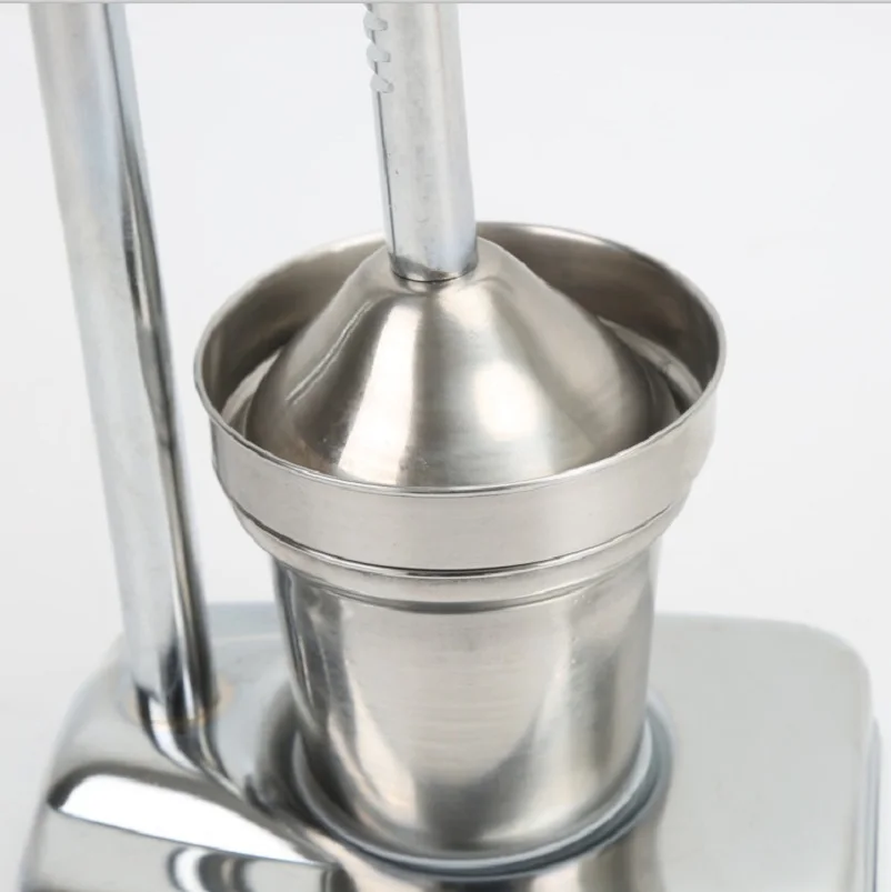Household Steel Hand Juicer Fruit and Pomegranate Squeezer Citrus Squeezer