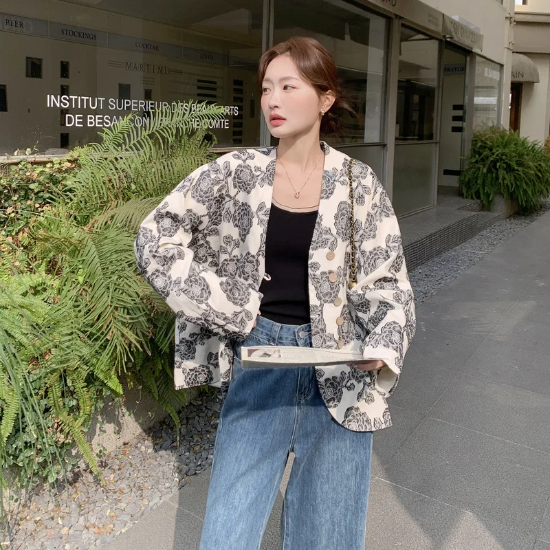

Женский блейзер-пиджак с 3D-цветочным жаккардовым узором из льняной ткани, новинка 2026 года, корейский свободный модный высококачественный топ