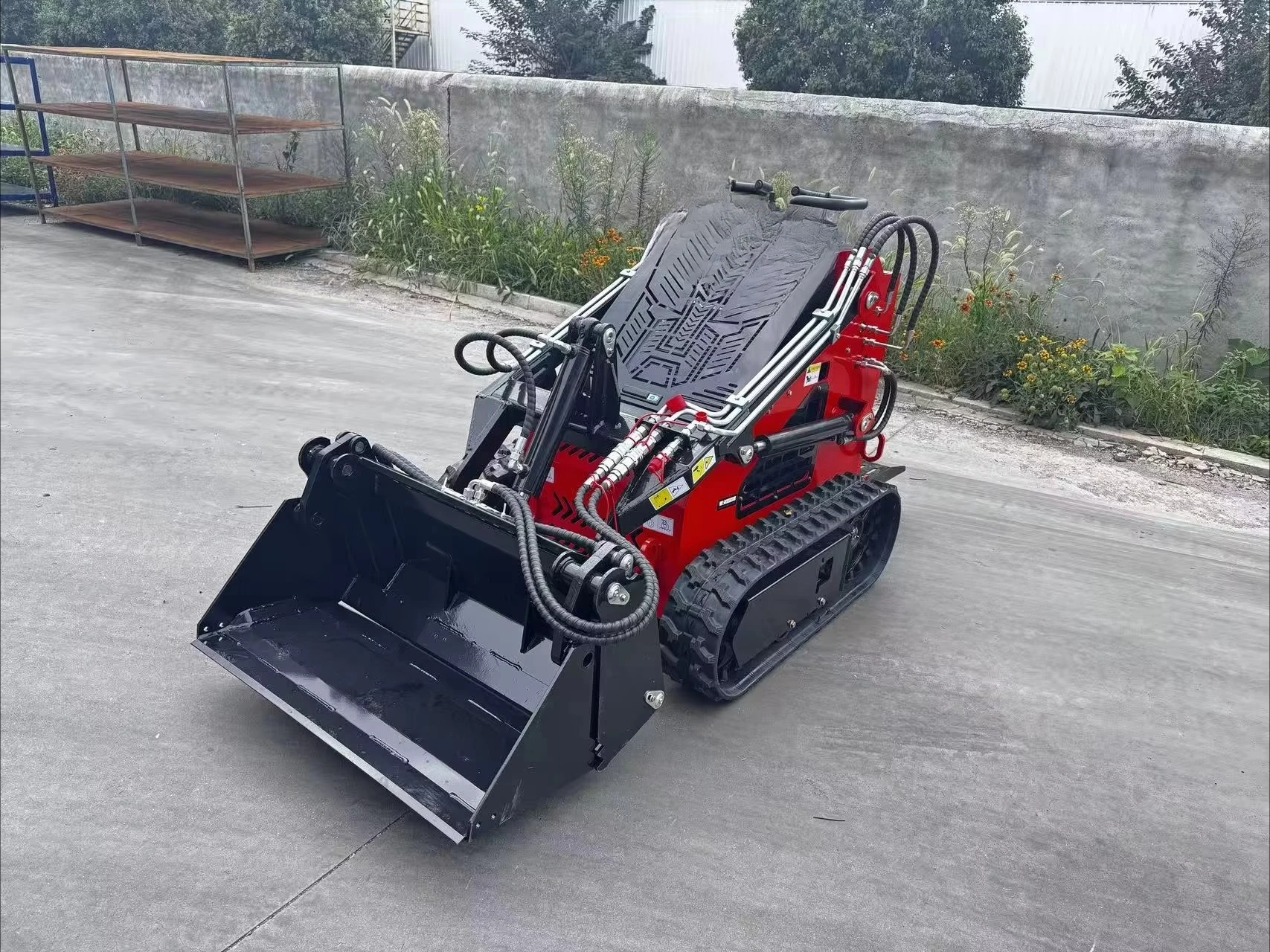 Mini Slip Steering Compact Utility Loader Earthmoving