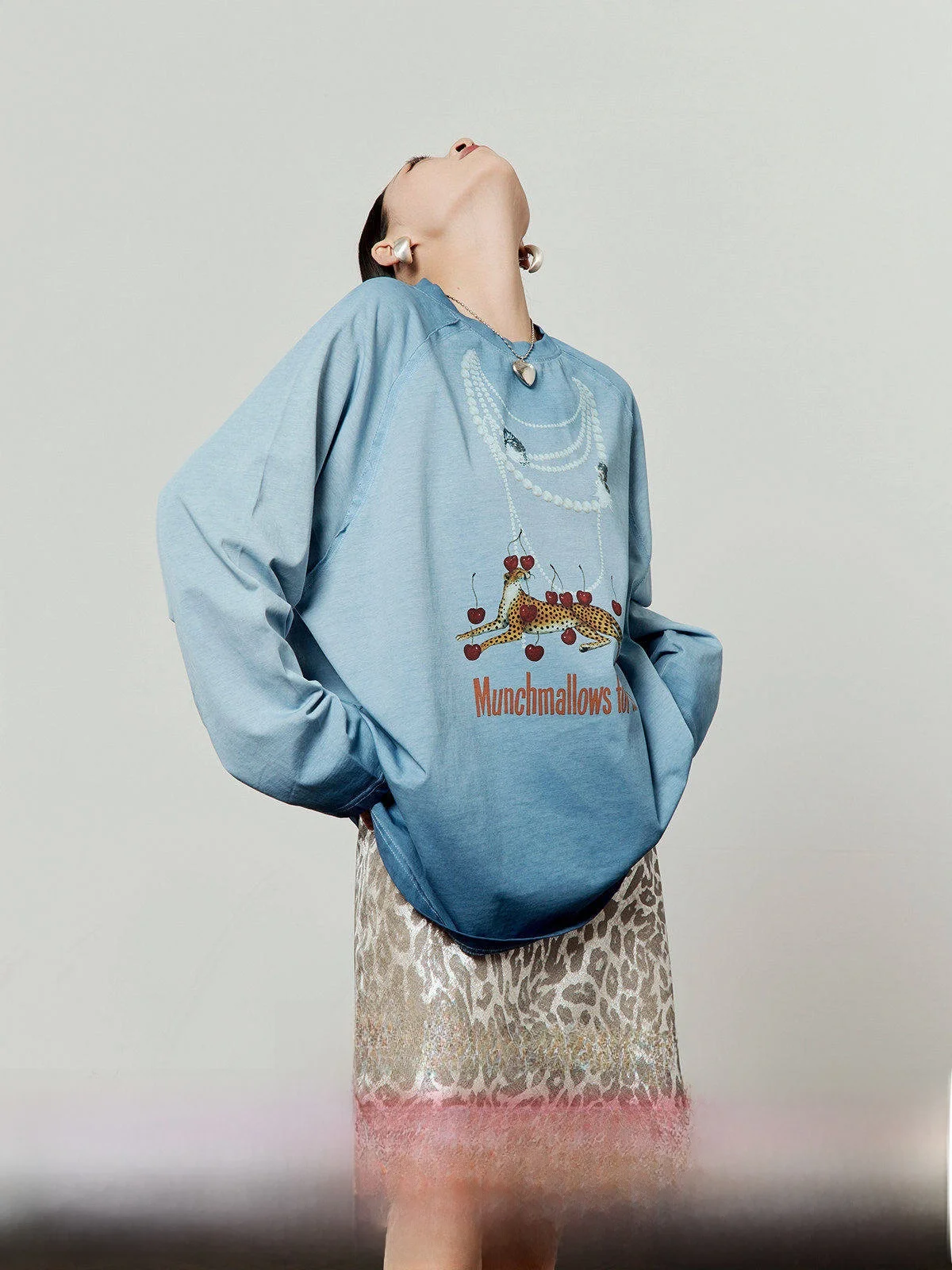 

Blue Printed Loose T-irt Women's Retro Sle Long Sve round Ne Pullover Faionable Leopard adow Design Autumn New A...