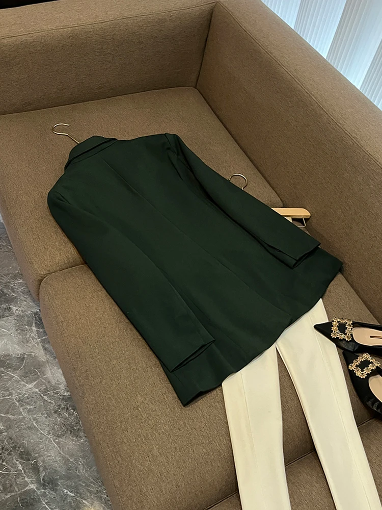 

Универсальная свободная посадка, однотонная верхняя одежда с воротником на пуговицах, новый дизайн 2025, повседневный утягивающий маленький костюм для мужчин и женщин