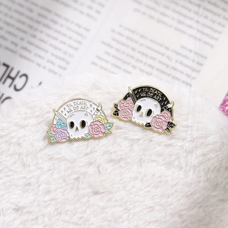 Alloy Badge Decoration Deduction Personal Personal Ghost Halloween Pin New Skeleton Plant Flower Series