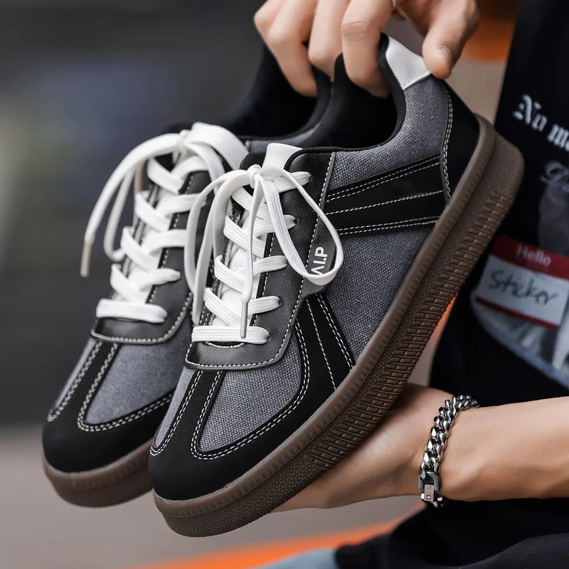 

Fashion and Comfortable Flat Footwear 2026 Autumn New Men Casual Shoes Wear-resistant Low Top Sports Casual Trendy Men's Sneaker