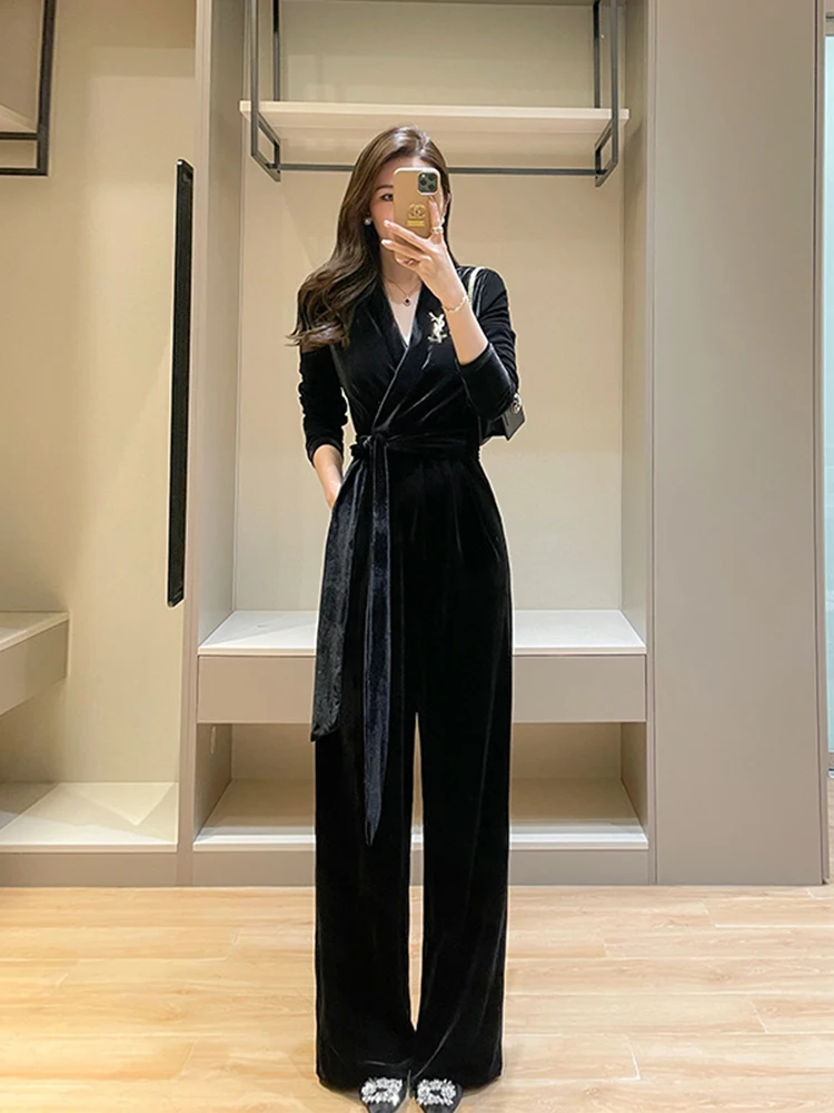 

2024 Fashion Black Velvet Jumpsuit Women Spring Autumn High Waist Office Lady Jumpsuits Combinaison Femme Elegant Overalls