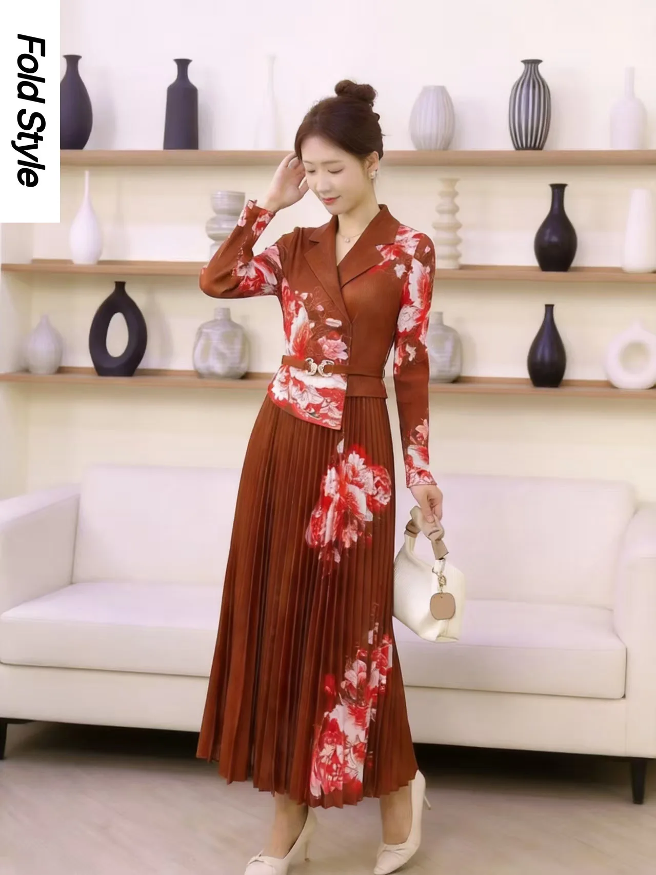 

Элегантное плиссированное платье Miyake с принтом, лето 2026, новинка, с длинными рукавами, свободного кроя, с воротником-стойкой, с бисерной отделкой, женская одежда